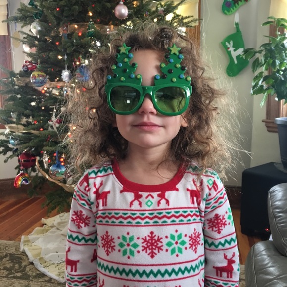 Meet your Posher, Raina - Picture 3 of 3